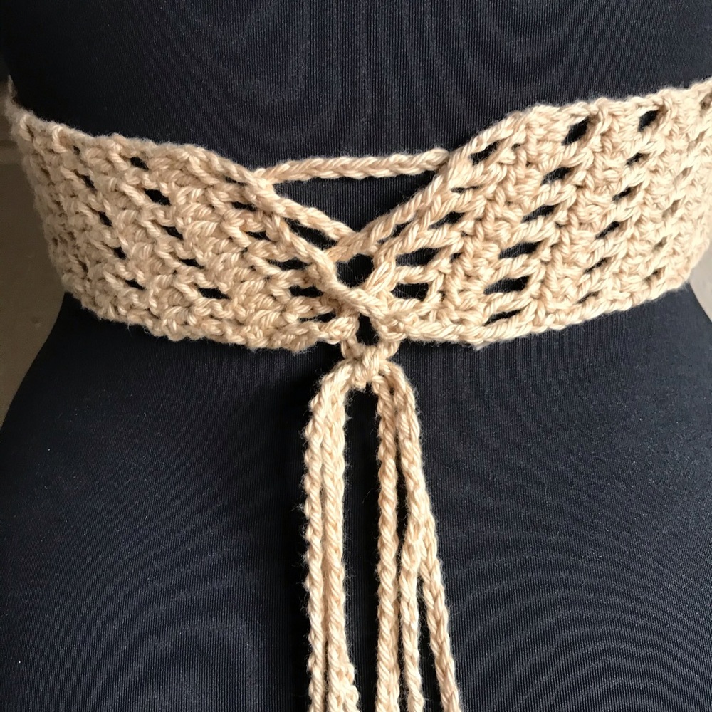 Plus Size Crochet Bralette Handmade - Picture 5 of 7